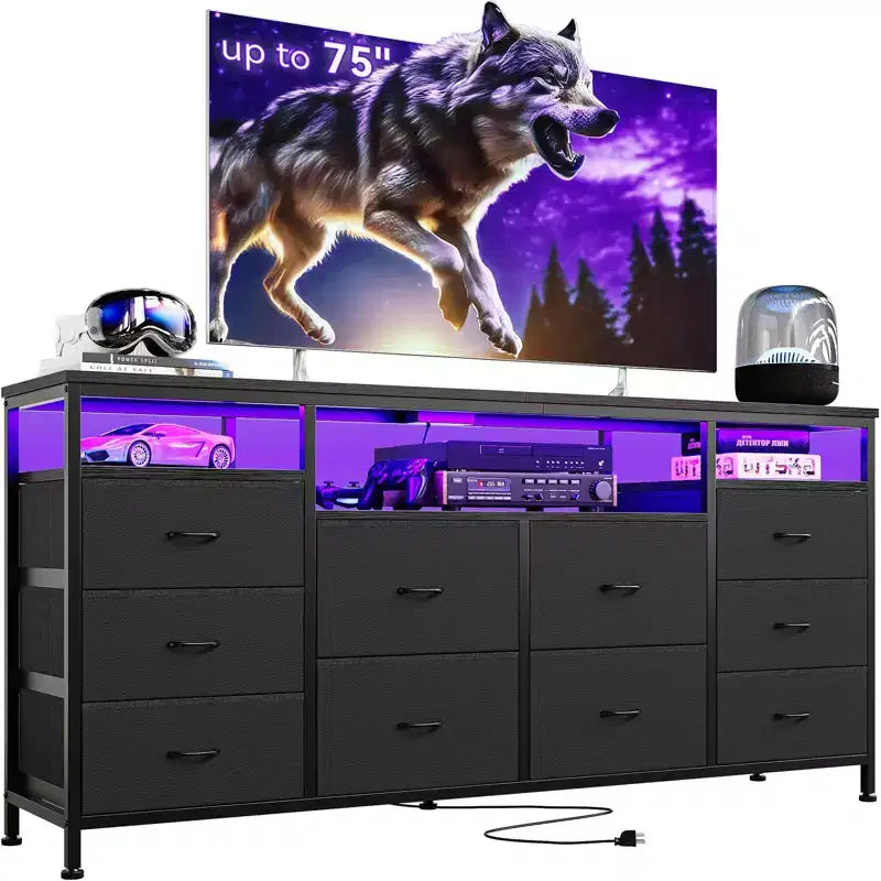 Comò nero da 63,3 pollici per camera da letto, comò a 10 cassetti porta TV per TV da 65, 70, 75 pollici, cassettiera in tessuto con luci LED e prese di corrente