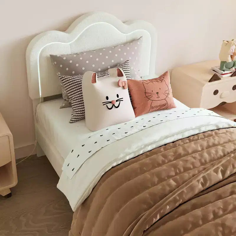 Letto a Piattaforma Matrimoniale Princess in Velluto, con LED Intelligenti e Cassetto