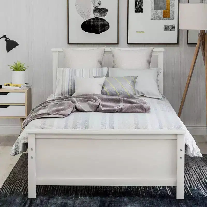 Letto a piattaforma in legno a una piazza con testiera, pediera e supporto a doghe in legno, colore bianco