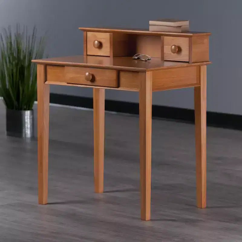 Scrivania da studio con alzata Marrone Miele: Moderno di metà secolo, Mobili per ufficio, Design salvaspazio